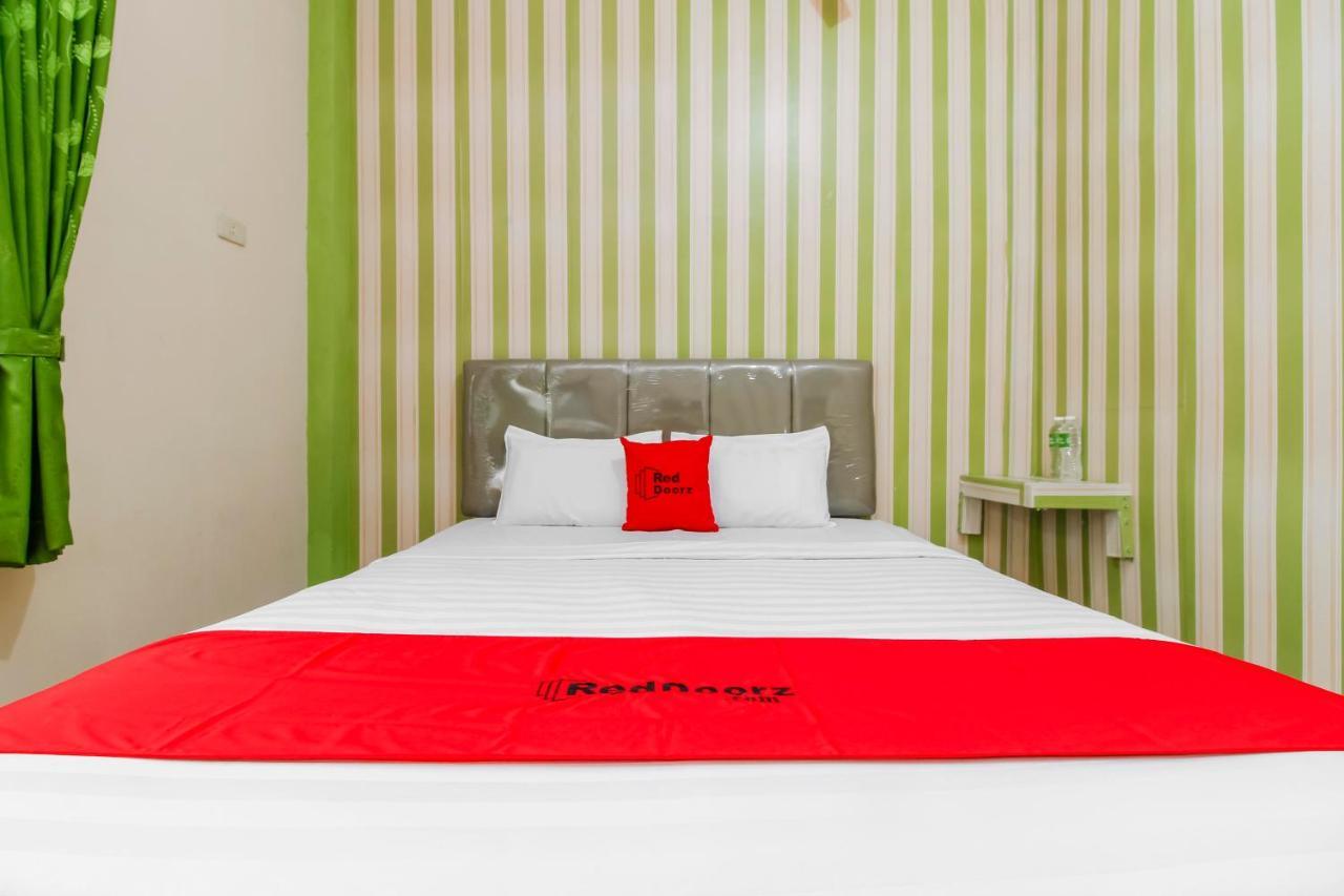 Oyo 2186 Esbe Hotel Syariah Tanjung Pandan Exterior photo
