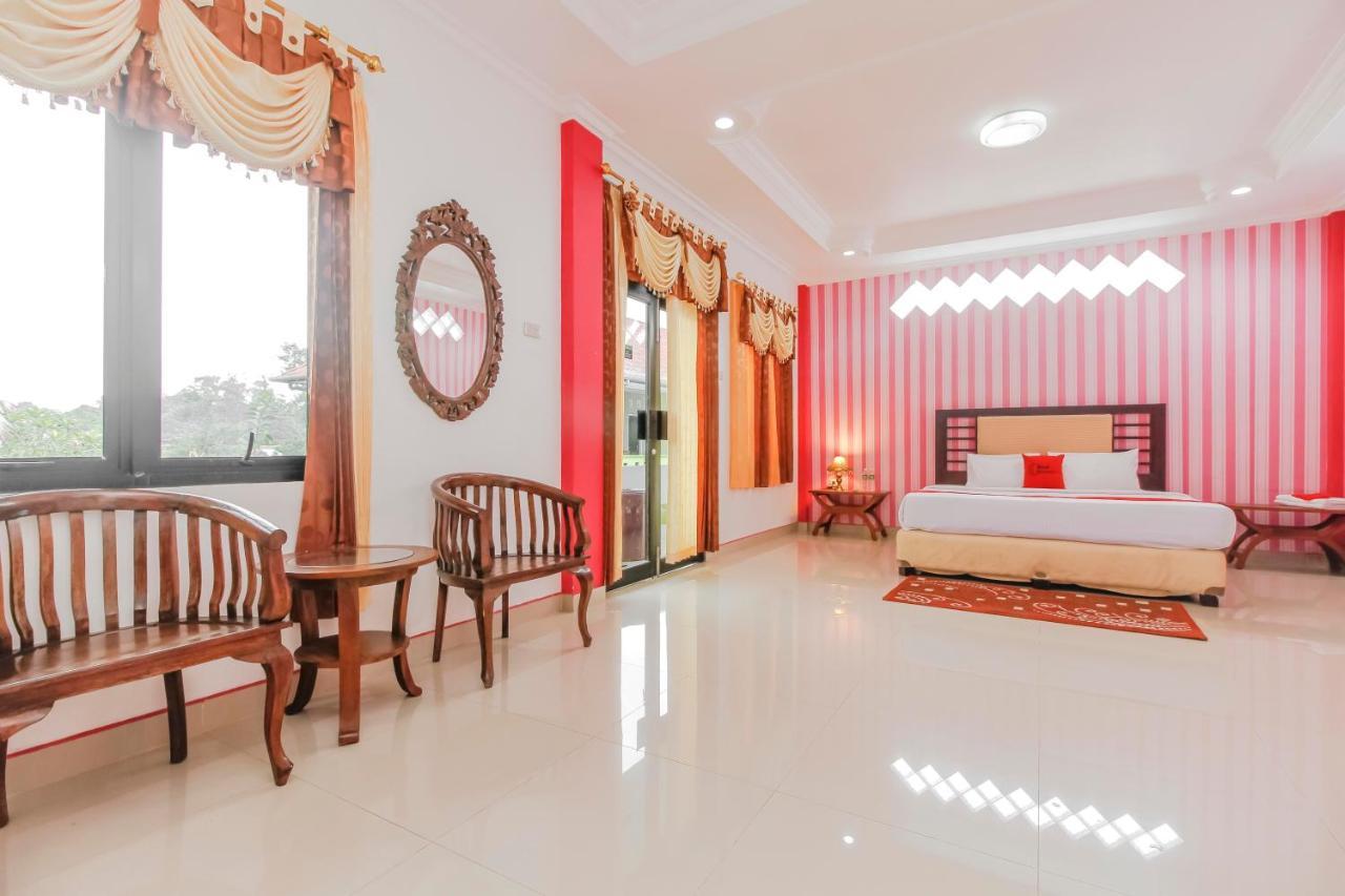 Oyo 2186 Esbe Hotel Syariah Tanjung Pandan Exterior photo