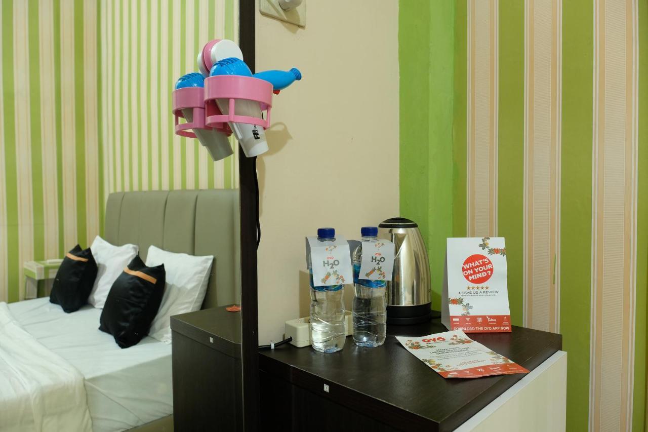 Oyo 2186 Esbe Hotel Syariah Tanjung Pandan Exterior photo