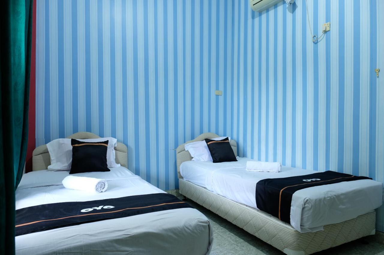 Oyo 2186 Esbe Hotel Syariah Tanjung Pandan Exterior photo